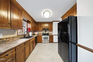 2540 Rolling Meadows Dr, Raleigh, NC 27603 - Photo 14