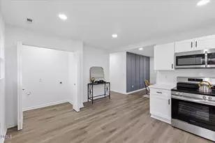 606 Cecil St, Durham, NC 27707 - Photo 8