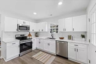 606 Cecil St, Durham, NC 27707 - Photo 12