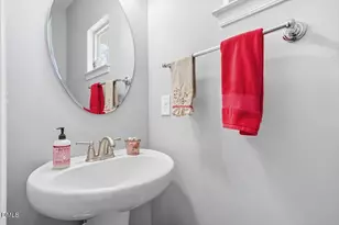 1500 Hemby Ridge Ln, Morrisville, NC 27560 - Photo 8