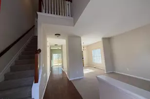 201 Holmby Ct, Holly Springs, NC 27540 - Photo 2