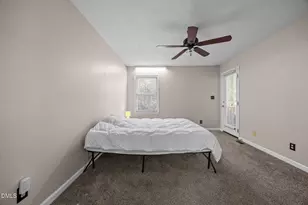 135 Boldleaf Ct, Cary, NC 27513 - Photo 12