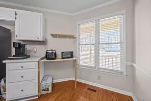 135 Boldleaf Ct, Cary, NC 27513 - Photo 6