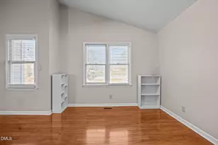 135 Boldleaf Ct, Cary, NC 27513 - Photo 10