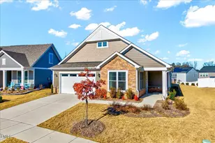 1732 Pinecliff Ct, Fuquay Varina, NC 27526 - Photo 2