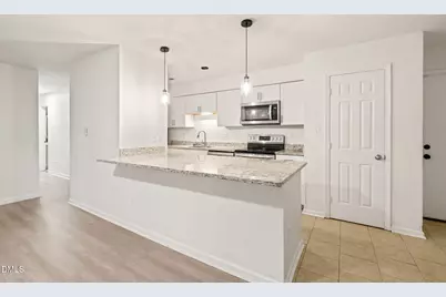 1300 Park Glen Drive #102, Raleigh, NC 27610 - Photo 2