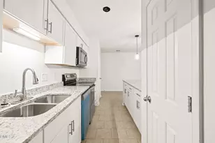 1300 Park Glen Dr, Raleigh, NC 27610 - Photo 6