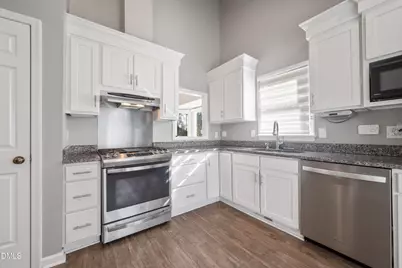 1117 Oakside Court, Raleigh, NC 27609 - Photo 6