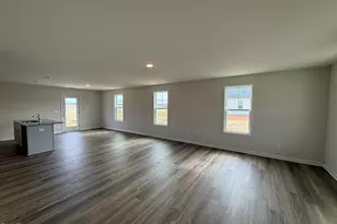 61 Baxley Dr, Dunn, NC 28334 - Photo 2