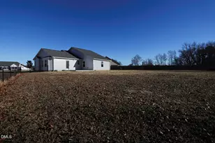 62 Flip Flop Cir, Four Oaks, NC 27524 - Photo 28