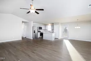 62 Flip Flop Cir, Four Oaks, NC 27524 - Photo 14