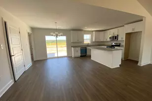 103 Nova Pl, Pikeville, NC 27863 - Photo 4