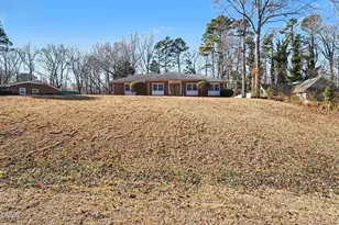 1067 Camden Ct, Asheboro, NC 27203 - Photo 4