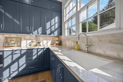 126 E Drewry Lane, Raleigh, NC 27609 - Photo 12