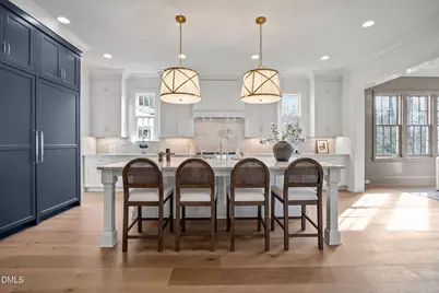 126 E Drewry Lane, Raleigh, NC 27609 - Photo 2