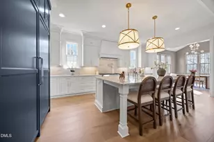 126 E Drewry Ln, Raleigh, NC 27609 - Photo 4