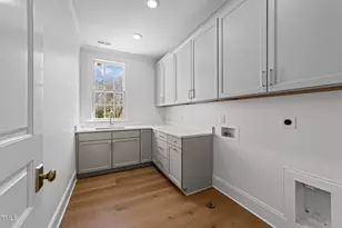 126 E Drewry Ln, Raleigh, NC 27609 - Photo 34