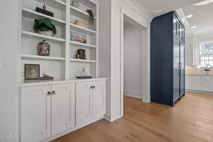 126 E Drewry Ln, Raleigh, NC 27609 - Photo 12