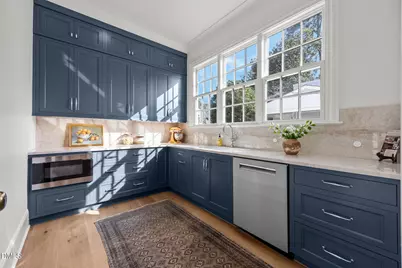 126 E Drewry Lane, Raleigh, NC 27609 - Photo 10