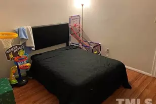 1010 Sandlin Pl, Raleigh, NC 27606 - Photo 8