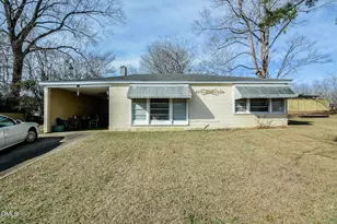 314 S Robertson St, Clayton, NC 27520 - Photo 1