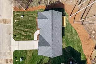 409 Winding Wood Dr, Clayton, NC 27520 - Photo 8