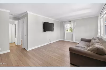 827 Daniels #D, Raleigh, NC 27605 - Photo 4