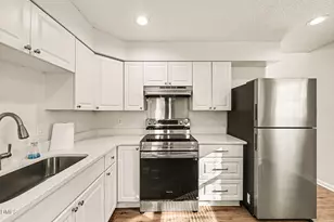 512 Bashford Rd, Raleigh, NC 27606 - Photo 10