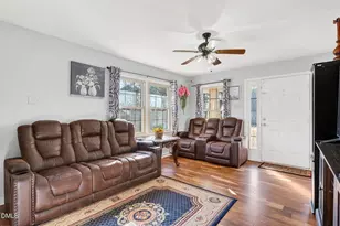 6201 Barrington Village Ln, Raleigh, NC 27610 - Photo 6