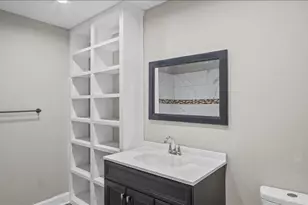 1284 Railroad St, Henderson, NC 27536 - Photo 16