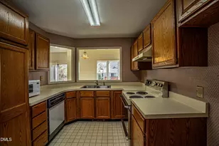 609 Windsong Ln, Durham, NC 27713 - Photo 2