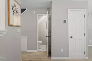 4242 Kaplan Dr, Raleigh, NC 27606 - Photo 18