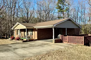 121 Cokesbury Ct, Henderson, NC 27537 - Photo 4