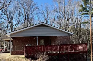 121 Cokesbury Ct, Henderson, NC 27537 - Photo 32