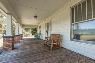 381 Royal Rd, Roseboro, NC 28382 - Photo 4