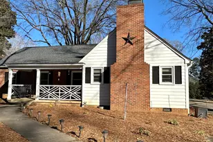 316 N Cameron St, Hillsborough, NC 27278 - Photo 2