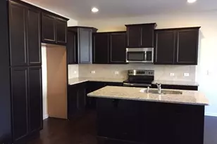 1323 Lakestone Village Ln, Fuquay Varina, NC 27526 - Photo 4