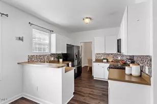 500 Sherrybrook Dr, Raleigh, NC 27610 - Photo 16