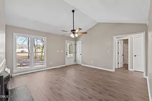 113 Chatham Ct, Archer Lodge, NC 27527 - Photo 10