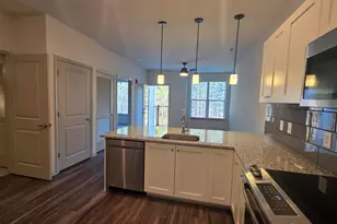 2324 Gathering Sq Ct, Fuquay Varina, NC 27526 - Photo 4