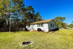 113 NE 57th St, Oak Island, NC 28465 - Photo 2