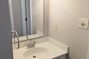 1306 Hampshire Ct, Raleigh, NC 27612 - Photo 24