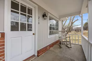 210 E Green St, Franklinton, NC 27525 - Photo 4