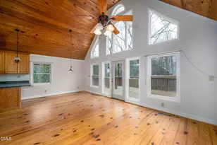 702 N Ivey Ave, Siler City, NC 27344 - Photo 2