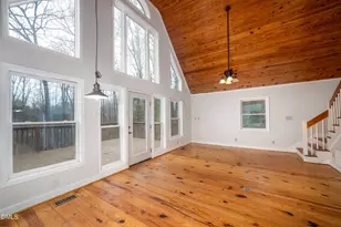 702 N Ivey Ave, Siler City, NC 27344 - Photo 10