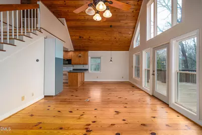 702 N Ivey Avenue, Siler City, NC 27344 - Photo 12