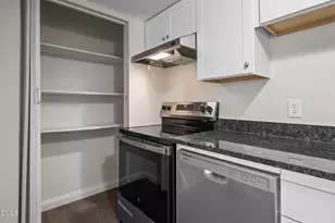 500 Umstead, Chapel Hill, NC 27516 - Photo 10