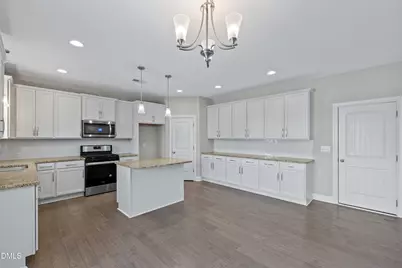 407 Richlands Cliff Drive, Youngsville, NC 27596 - Photo 16