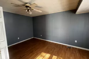 102 Hartley Dr, Smithfield, NC 27577 - Photo 4