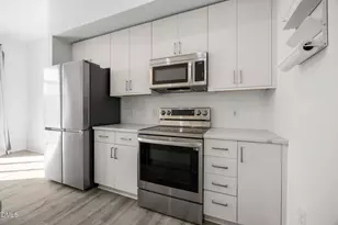 2441 Campus Shore Dr, Raleigh, NC 27606 - Photo 4